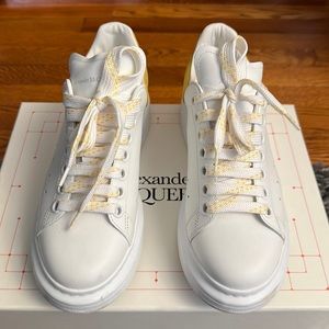 women sneakers good quality